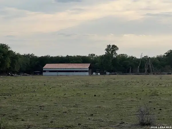 21739 N Us Hwy 277, Quemado, TX 78877