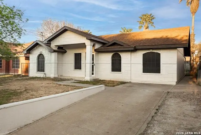 1661 Paseo Encinal Dr, Eagle Pass, TX 78852 - #2