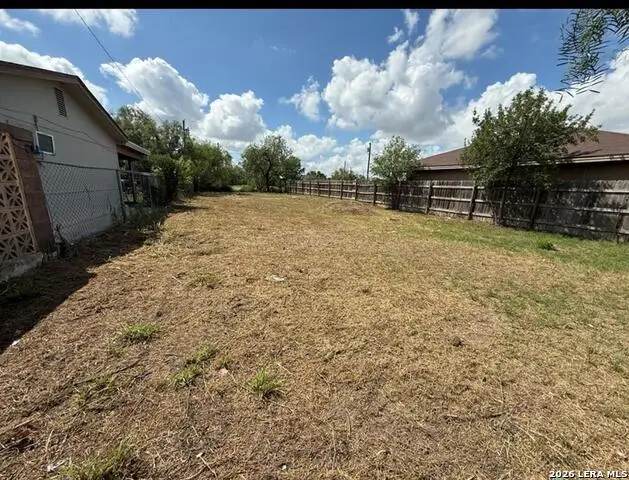 1352 Siesta Drive, Eagle Pass, TX 78852 - #1