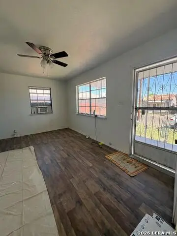 555 Adams, Eagle Pass, TX 78852 - #2
