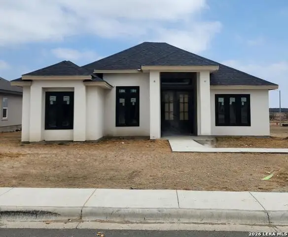 3207 Ethel Dr., Eagle Pass, TX 78852