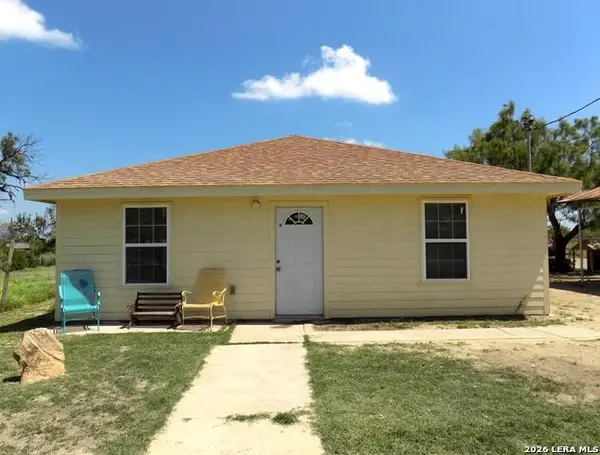 220 Calle Escuela, El Indio, TX 78860