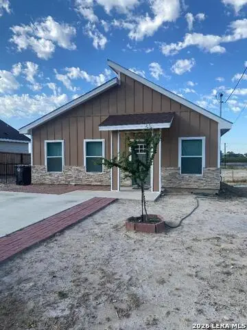 1802 Calle Baltica, Eagle Pass, TX 78852