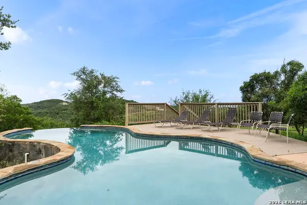 1040 County Road 2720, Mico, TX 78056