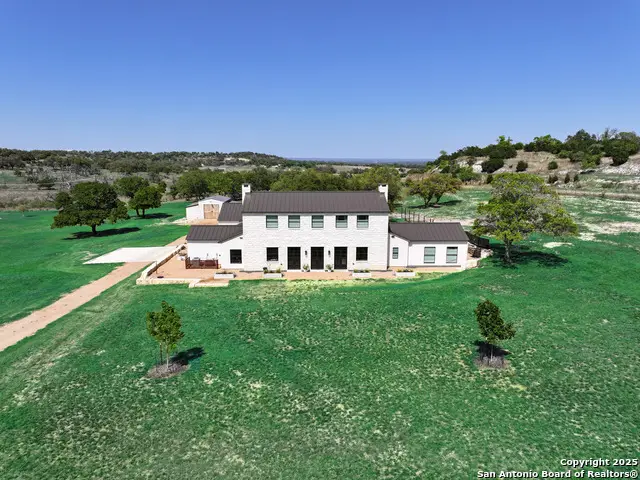 130 Overlook Dr, Fredericksburg, TX 78624 - #1