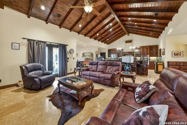 204 Red Oak Ln, Ingram, TX 78025 - #2