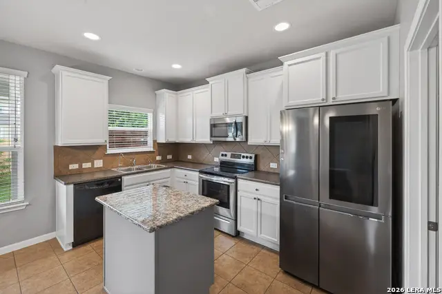 918 Lauren St, New Braunfels, TX 78130 - #3