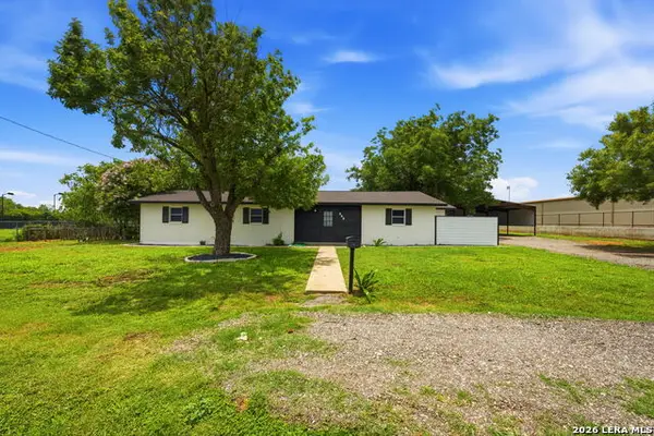 208 S State Highway 16, Jourdanton, TX 78026