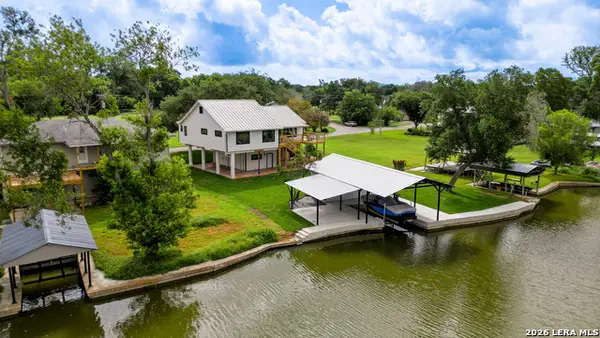 136 Lakeside, Seguin, TX 78155