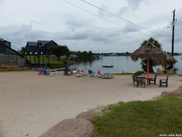 604 Highcrest Dr #225, Granite Shoals, TX 78654