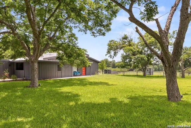 249 Signal Hill Rd, Seguin, TX 78155 - #3
