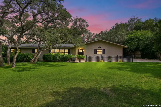 100 Fleetwood Dr, Hollywood Park, TX 78232 - #3