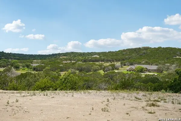 902 Saddlewood Blvd, Kerrville, TX 78028