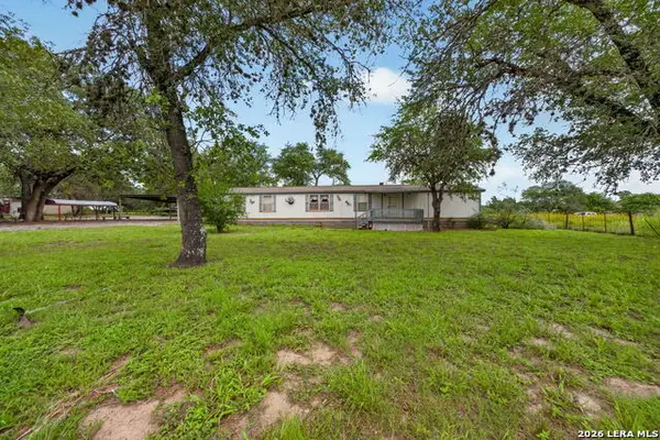 23398 Mathis Rd, Elmendorf, TX 78112