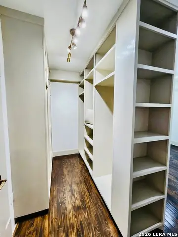824 N Pine St, San Antonio, TX 78202