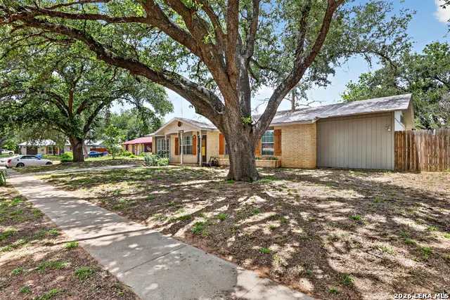1112 Maia St, Pleasanton, TX 78064 - #3