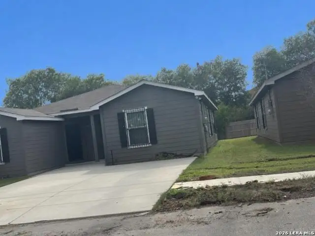 831 Escalon Ave, San Antonio, TX 78221 - #2