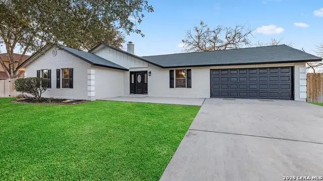 300 Ridge Crest Dr, Seguin, TX 78155 - #3