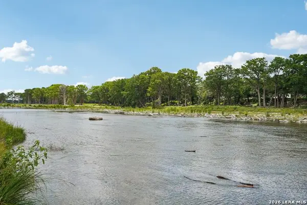 129 Old Ingram Loop, Ingram, TX 78025