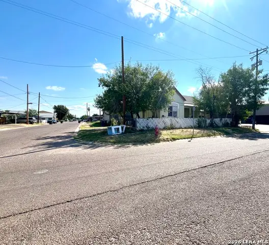 1619 Convent Ave, Laredo, TX 78040 - #1