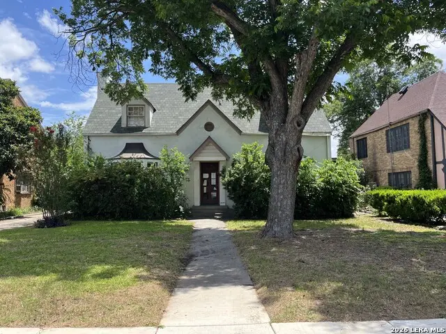 2154 W Kings Hwy, San Antonio, TX 78201 - #1