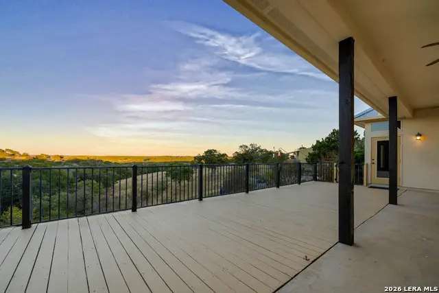 326 River Valley Rd, Ingram, TX 78025 - #2