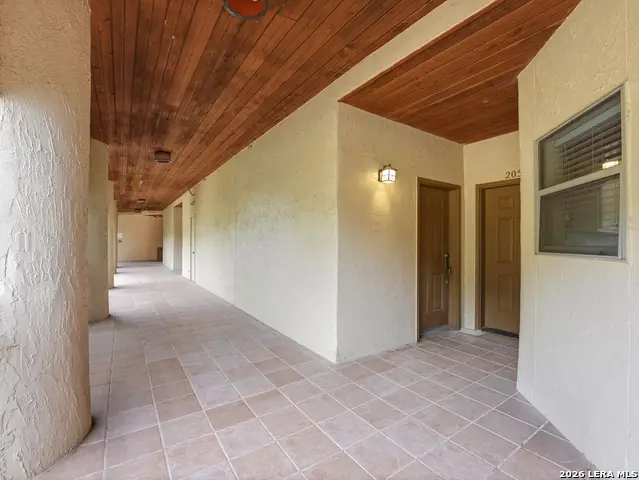 20 Tapatio Dr E #205, Boerne, TX 78006 - #3
