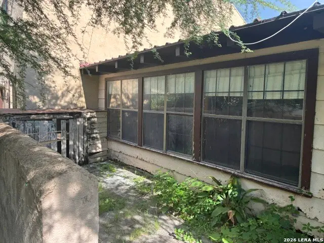 135 Avenida Juarez, Brackettville, TX 78832 - #1