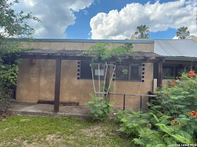 135 Avenida Juarez, Brackettville, TX 78832 - #2