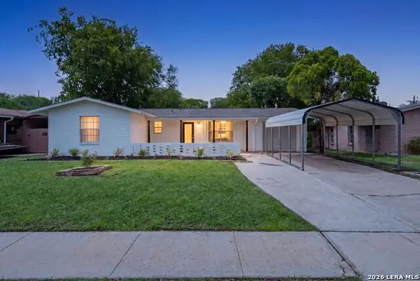 7830 Bronco Ln, San Antonio, TX 78227