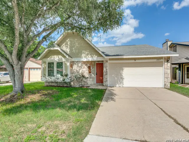 6827 Country Hl, San Antonio, TX 78240 - #1