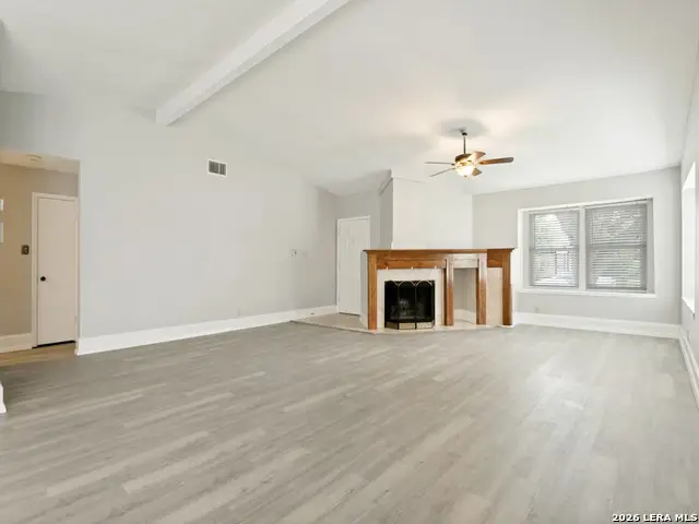 6827 Country Hl, San Antonio, TX 78240 - #3