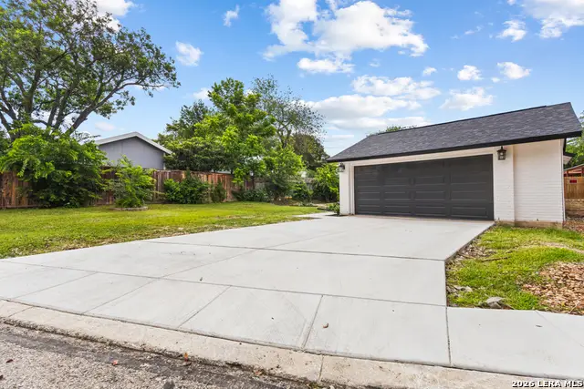 5582 Kissing Oak St., San Antonio, TX 78247 - #3