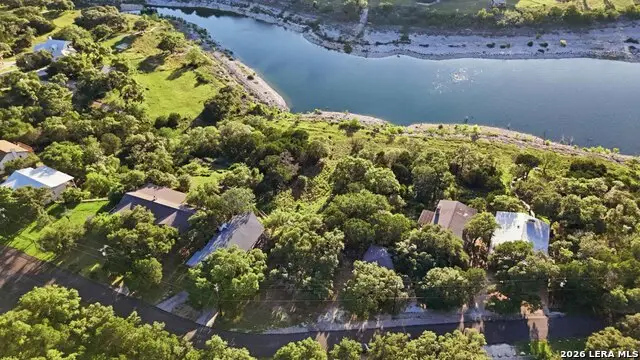 1170 Village Shore Dr, Canyon Lake, TX 78133 - #2