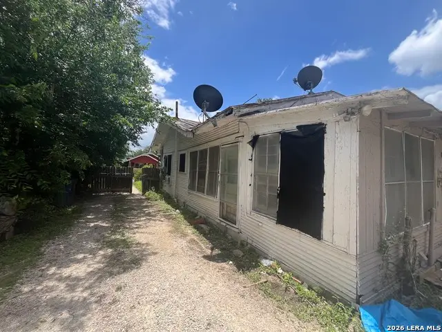 205 E White, San Antonio, TX 78214 - #3