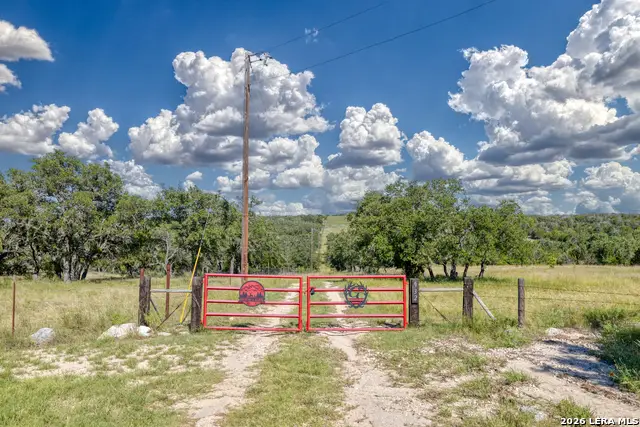932 Wofford Rd, London, TX 76854 - #1
