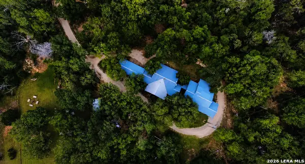 200 Oak Valley Dr, Wimberley, TX 78676