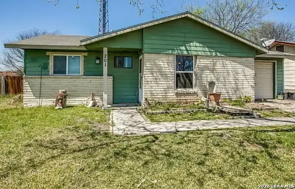 201 Brenda Dr, Converse, TX 78109