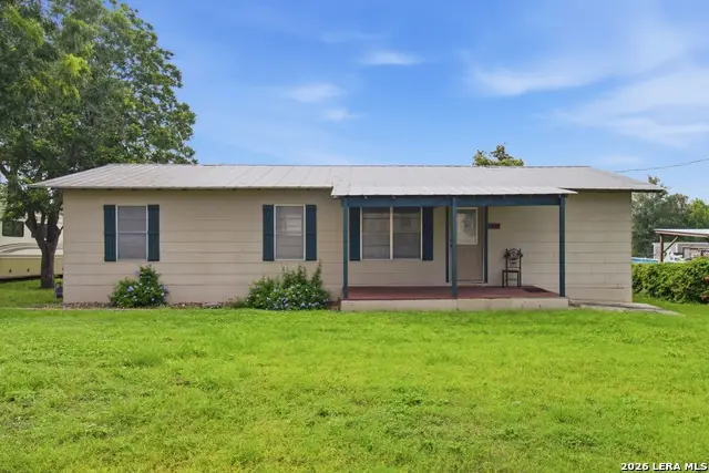 305 W Maverick St, Falls City, TX 78113 - #1