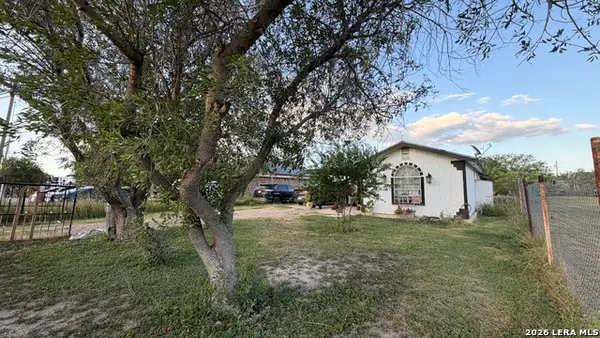 176 Mesquite Street, Eagle Pass, TX 78852