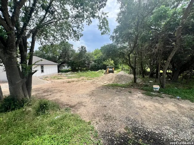 462 Valley View St, Canyon Lake, TX 78133 - #1