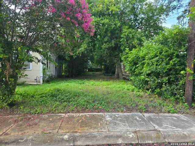 1920 & 1918 E Crockett, San Antonio, TX 78202 - #2