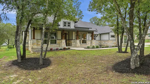 138 Wood Valley, Adkins, TX 78101