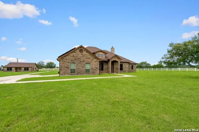 16371 Borregas Rd, Elmendorf, TX 78112 - #3
