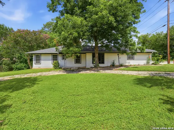 402 Stardust Dr, San Antonio, TX 78228