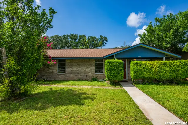429 Moonwind Dr, Uvalde, TX 78801 - #2