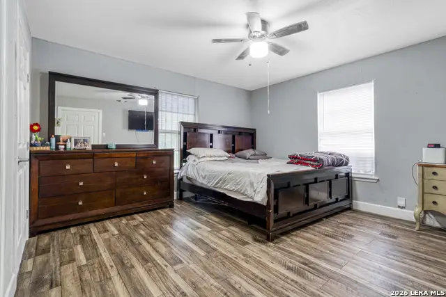 210 Tedder St, San Antonio, TX 78211 - #2