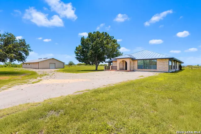 166 Lower Seguin Rd, Marion, TX 78124 - #1