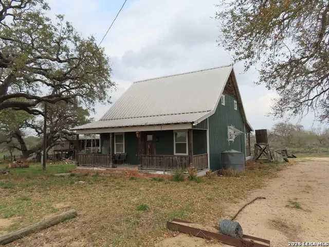 678 Tank Hollow Rd, Poteet, TX 78065 - #1