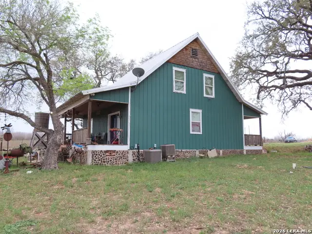 678 Tank Hollow Rd, Poteet, TX 78065 - #3